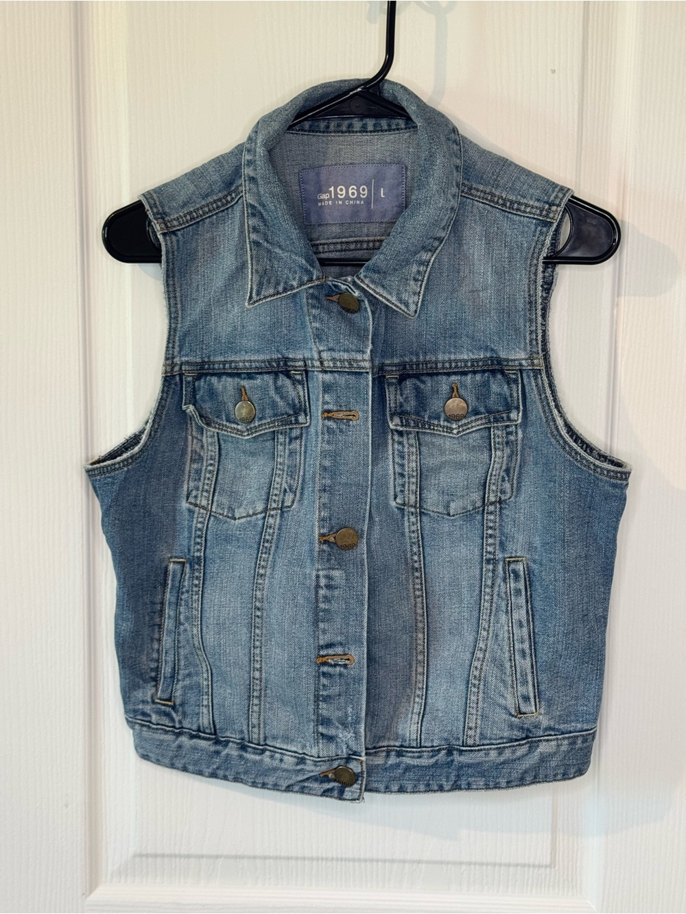 GAP 1969 Light Wash Denim Jacket - Blue